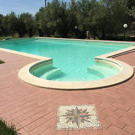特拉西梅诺湖畔托罗 Le Coccole Del Trasimeno旅馆 外观 照片