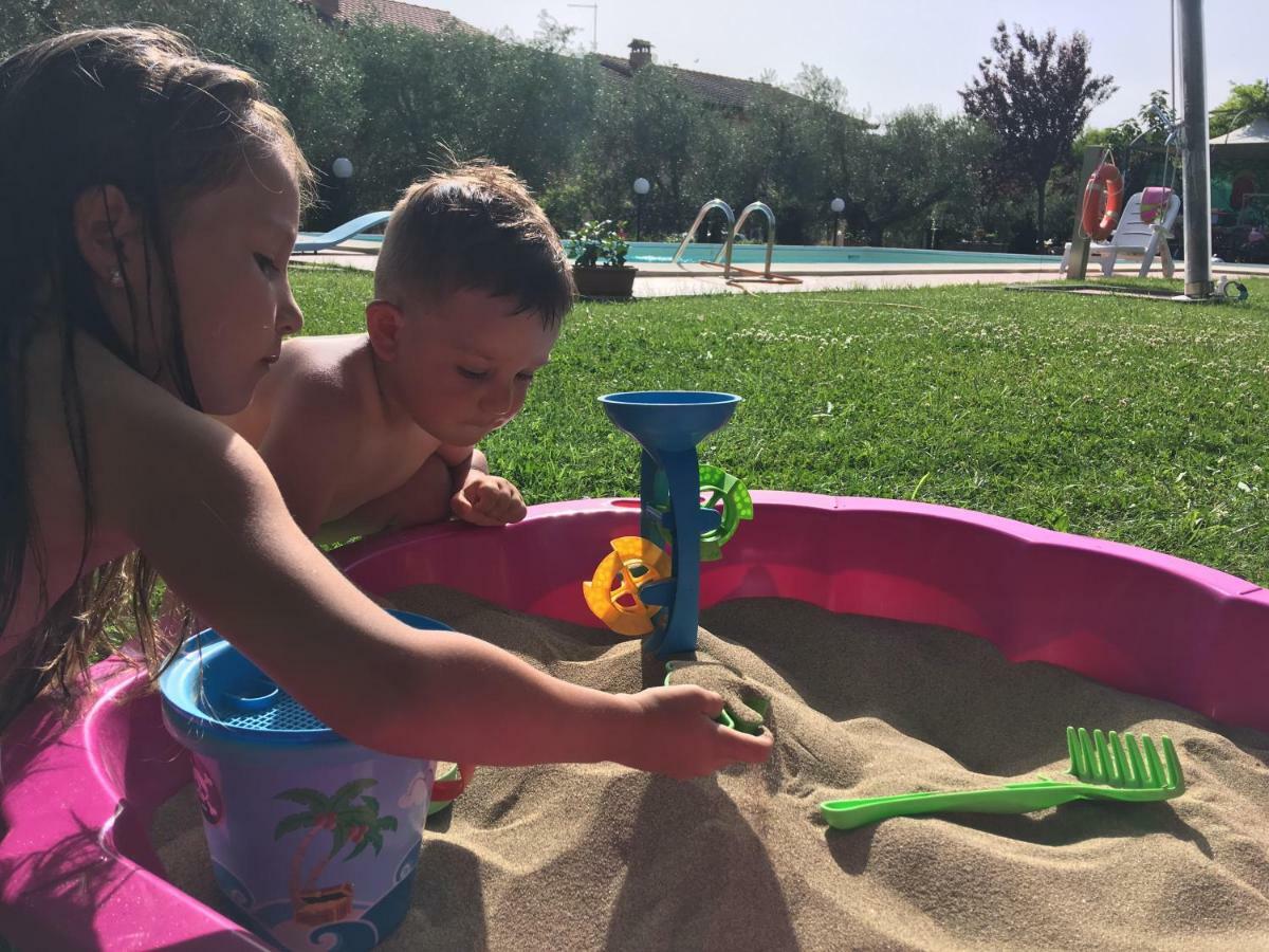 特拉西梅诺湖畔托罗 Le Coccole Del Trasimeno旅馆 外观 照片